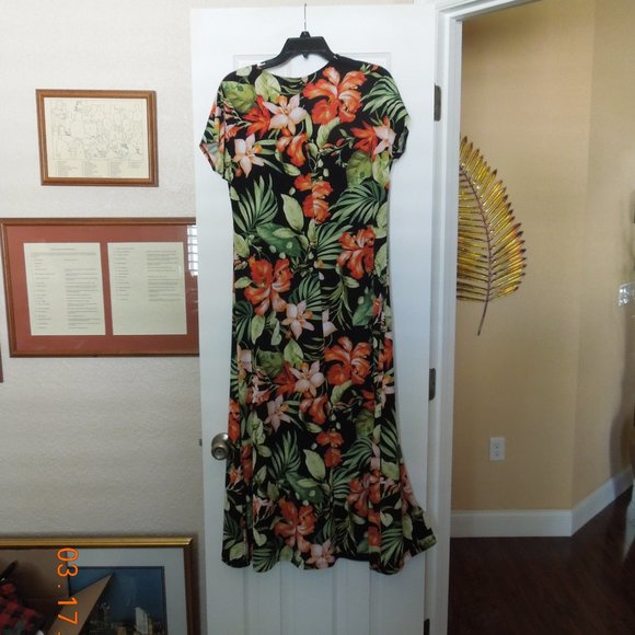 Attitudes by Renee floral Dress - Picture 2 of 3